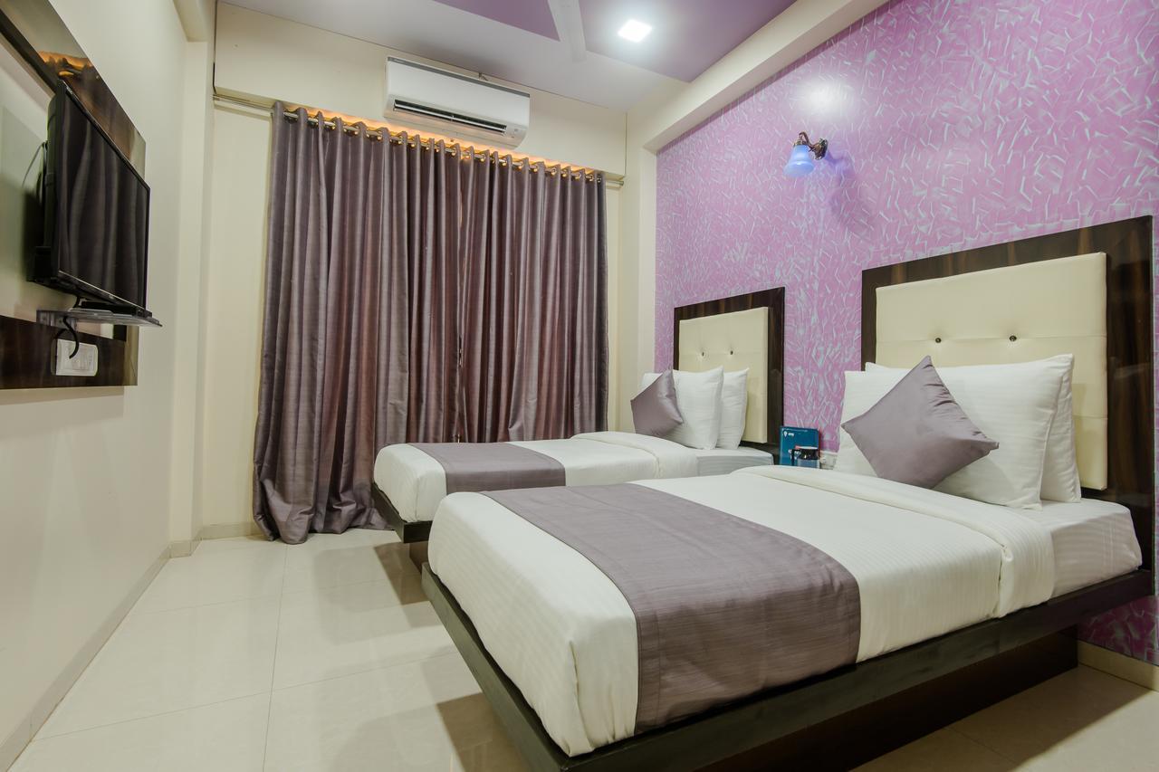 Oyo 9326 Om Sai Residency Hotel Mumbai  Buitenkant foto