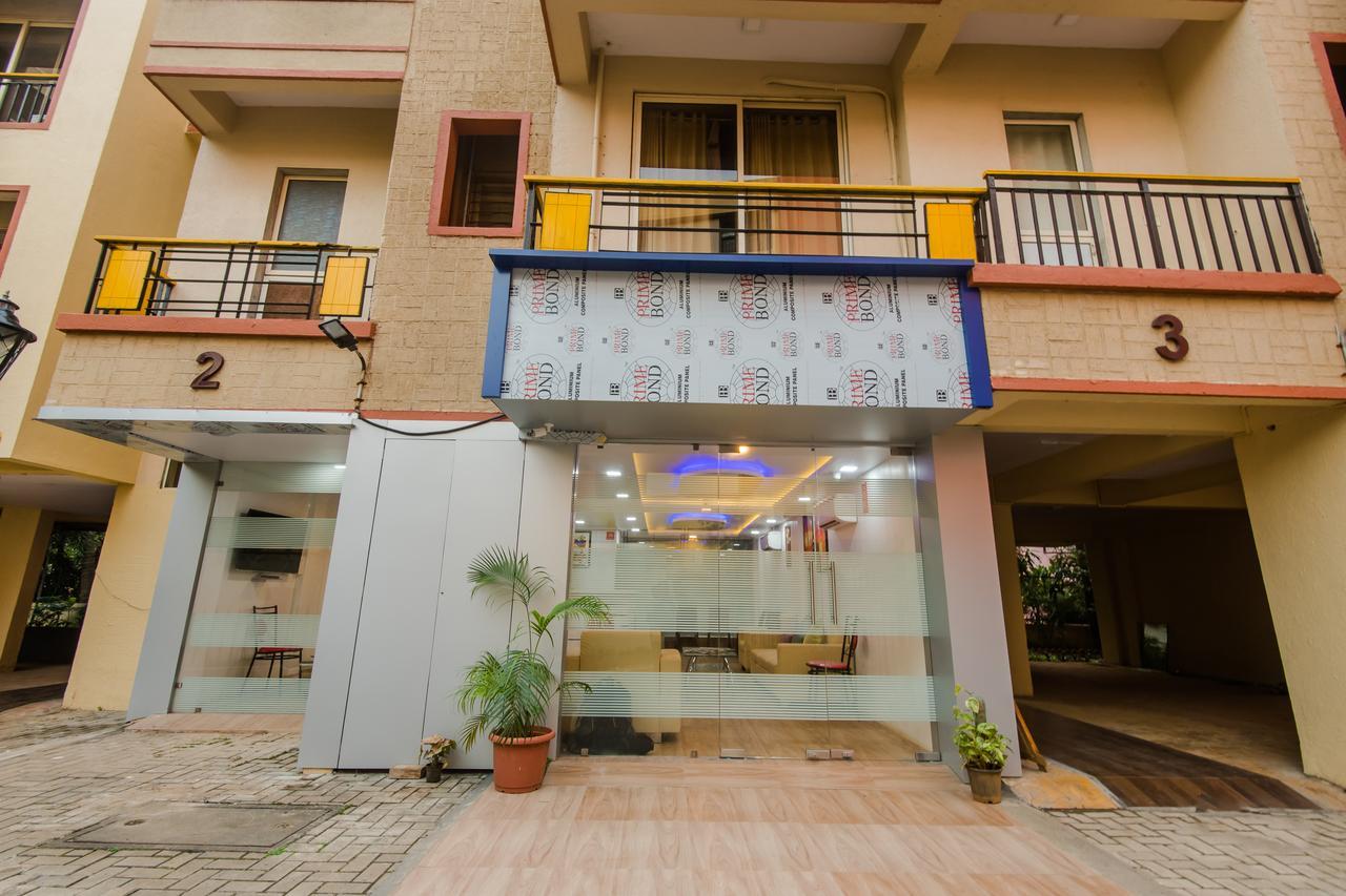 Oyo 9326 Om Sai Residency Hotel Mumbai  Buitenkant foto