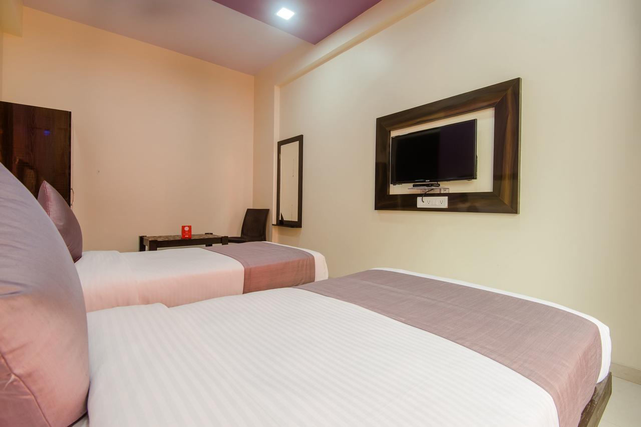 Oyo 9326 Om Sai Residency Hotel Mumbai  Buitenkant foto