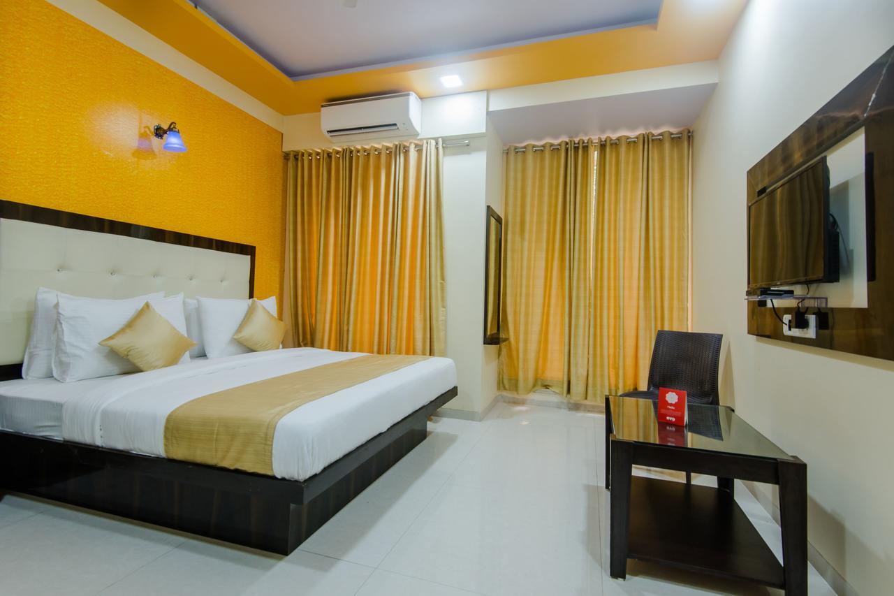 Oyo 9326 Om Sai Residency Hotel Mumbai  Buitenkant foto